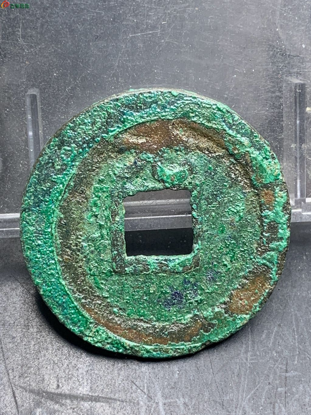 嘉泰通宝折二背元