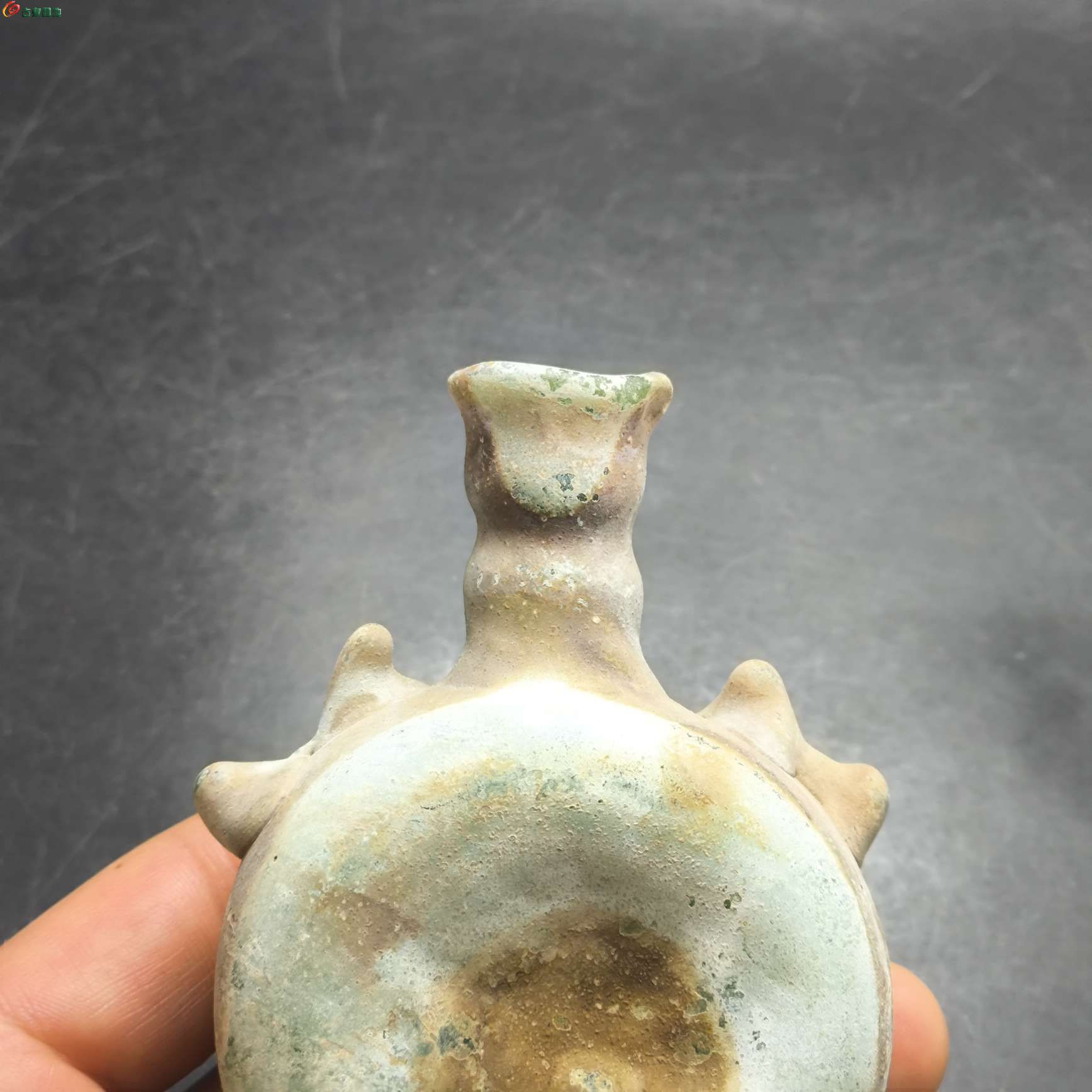 臻藏美品琉璃双耳瓶6.jpg