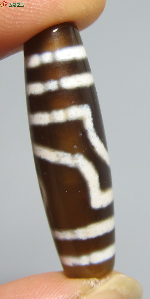 两眼8.jpg