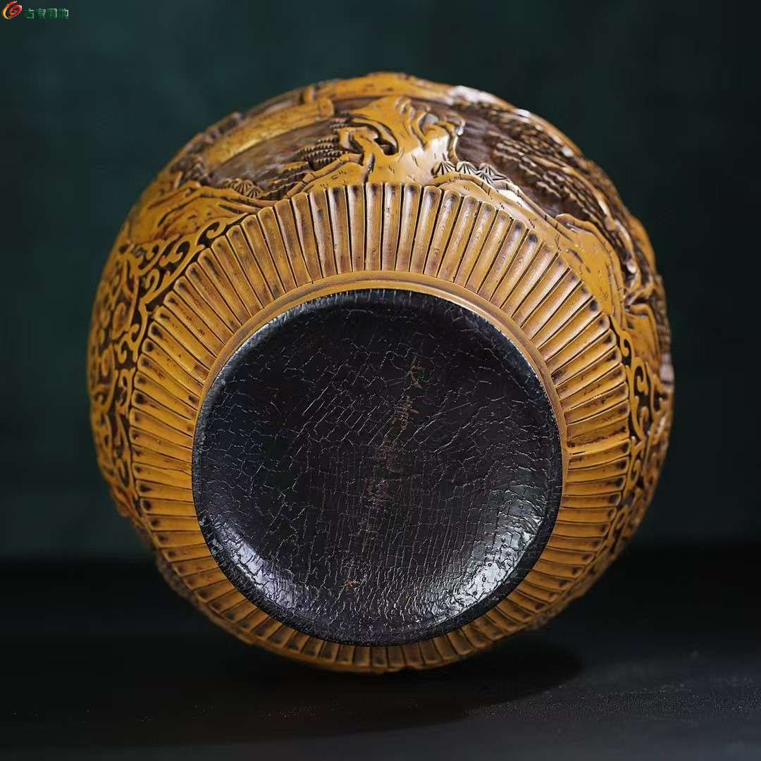旧藏剔黄漆器山水图罐4.jpg