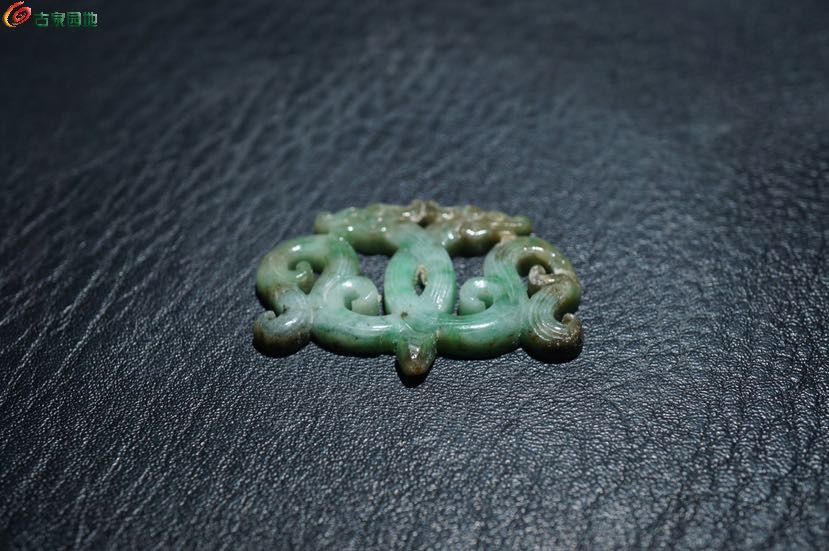 明清老翡翠双龙发簪头6.jpg