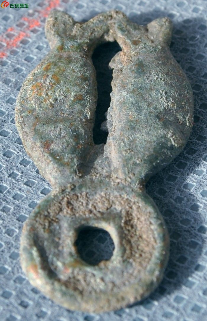 美品辽铸千秋万岁双鱼挂花局7.jpg