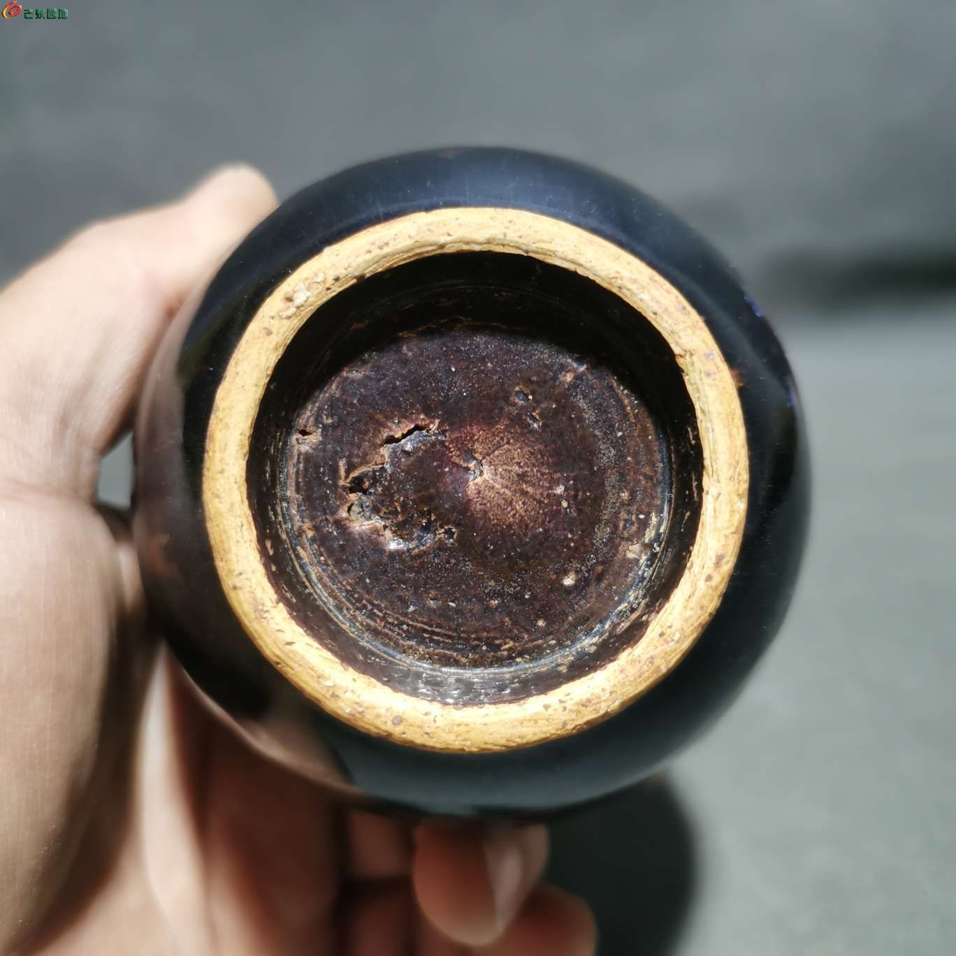 吉州窑长颈瓶5.jpg