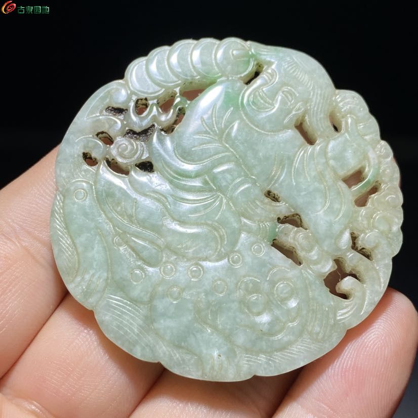 天然老翡翠刘海戏金蟾3.jpg