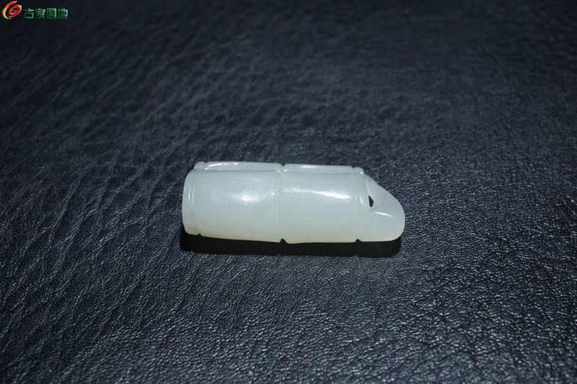 明清老和田玉竹节挂件5.jpg