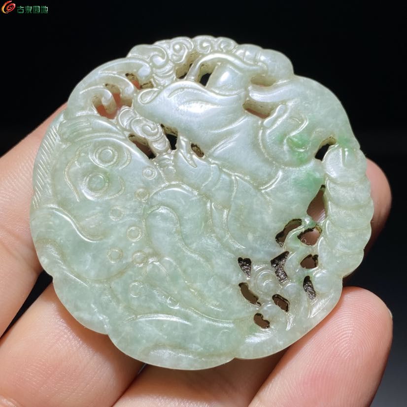 天然老翡翠刘海戏金蟾6.jpg