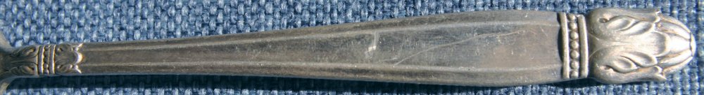 美品39克带铭文花卉纹饰银色老叉子局3.jpg