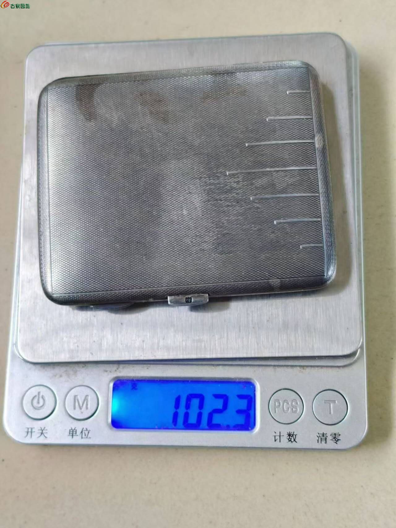 65831.jpg