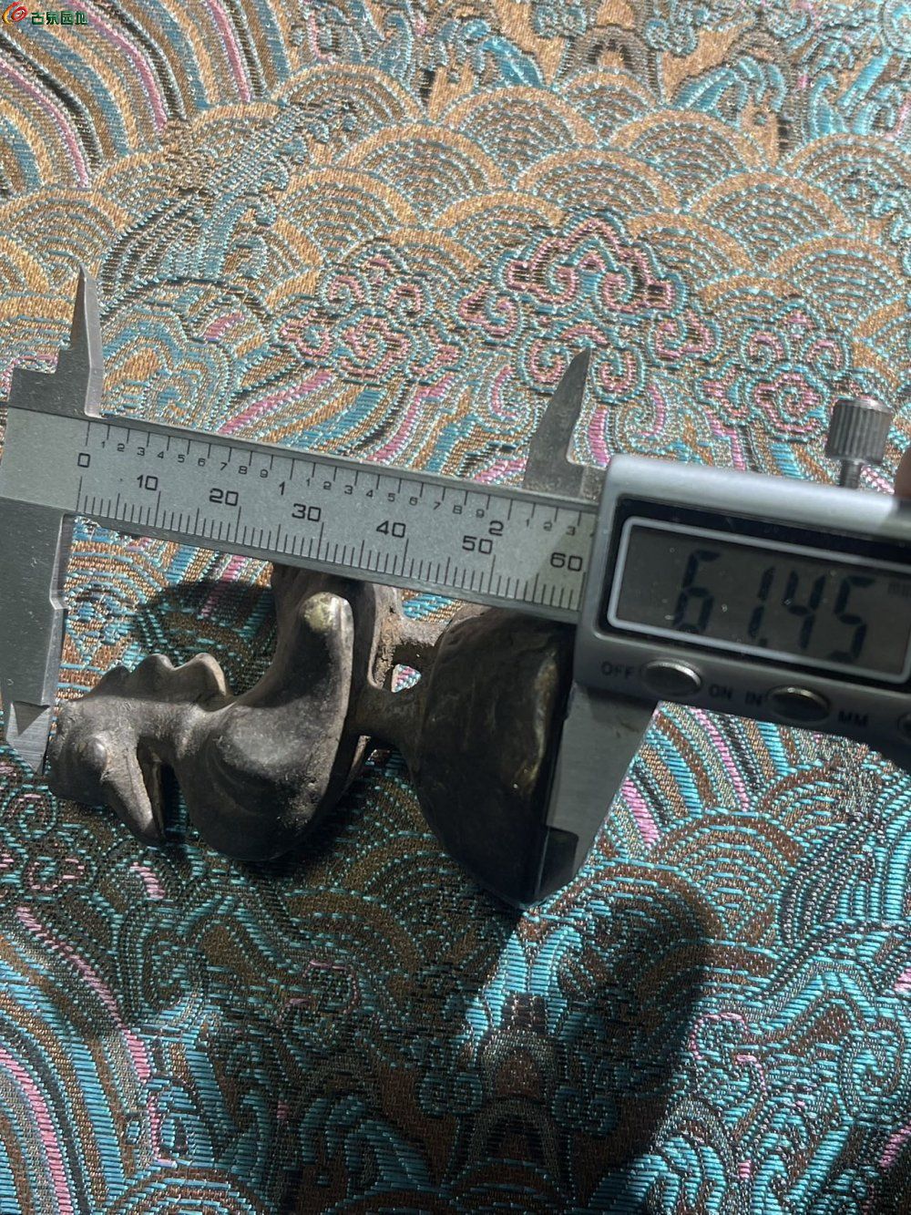 传世特大型凤鸟铜砝码7.jpg