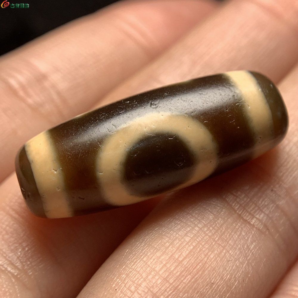 藏传百年黑白牙黄镶蚀如意一眼靠山天珠美品单珠1.jpg