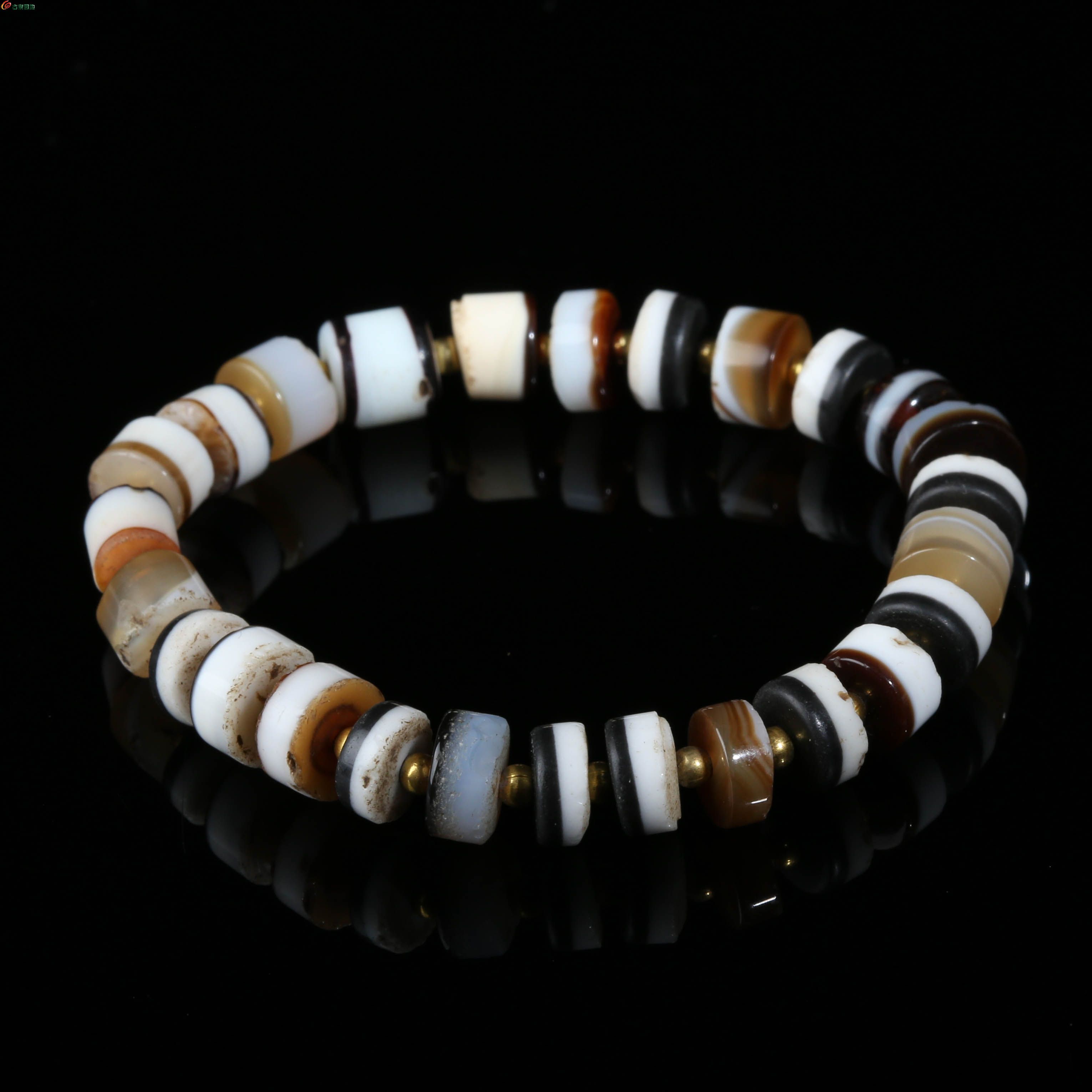 千年满风化缠丝玛瑙剁珠手串1.jpg