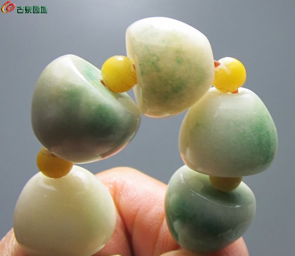 翡翠手串10.jpg