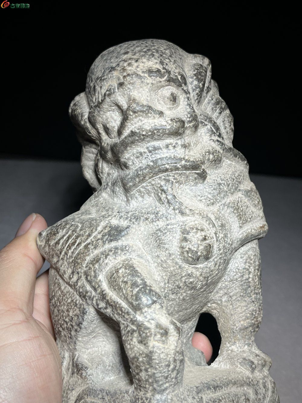 石雕案头小囍狮4.jpg