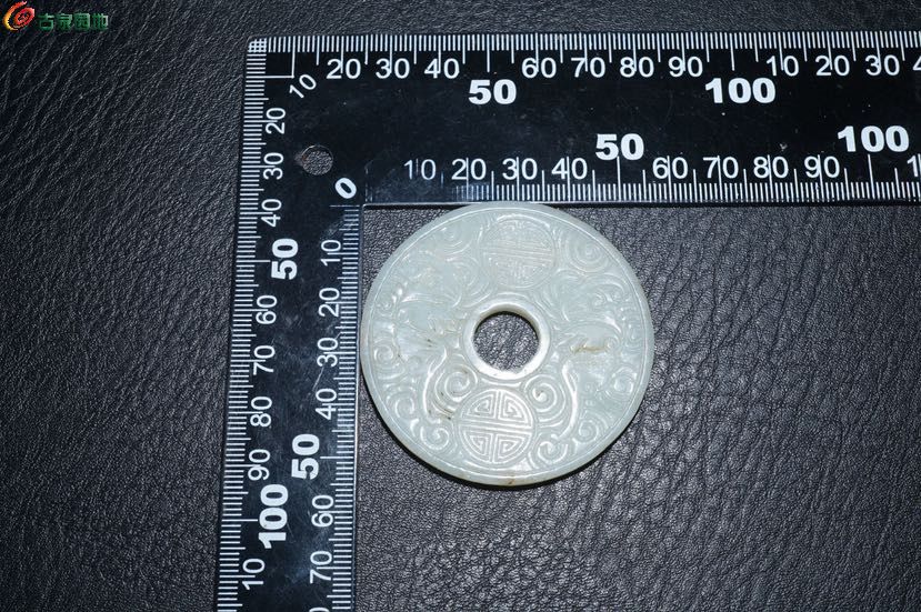 和田玉满工福寿玉璧挂件8.jpg