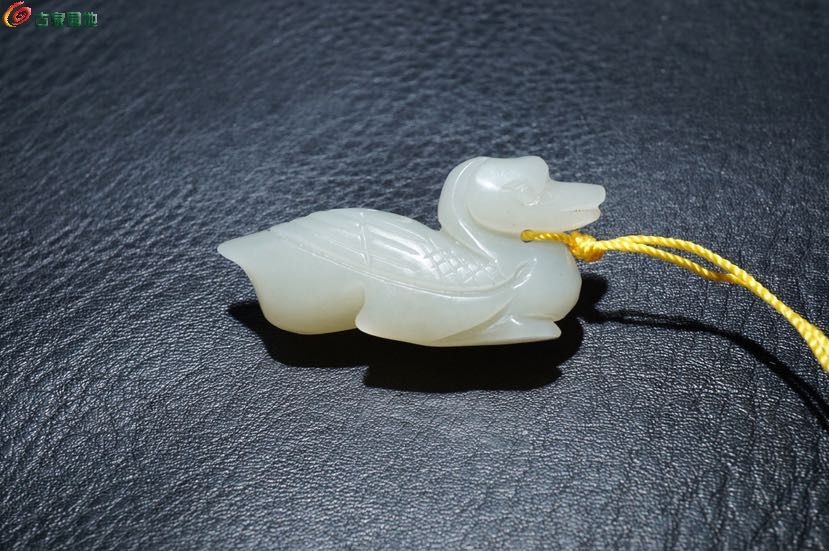 明清老和田玉立体工玉鹅挂件39-3.jpg