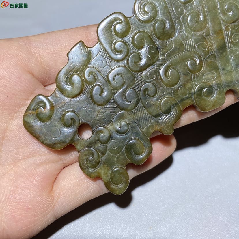 几十年和田玉老玉翠青满工如意纹双龙玉璜片挂件双面工6.jpg