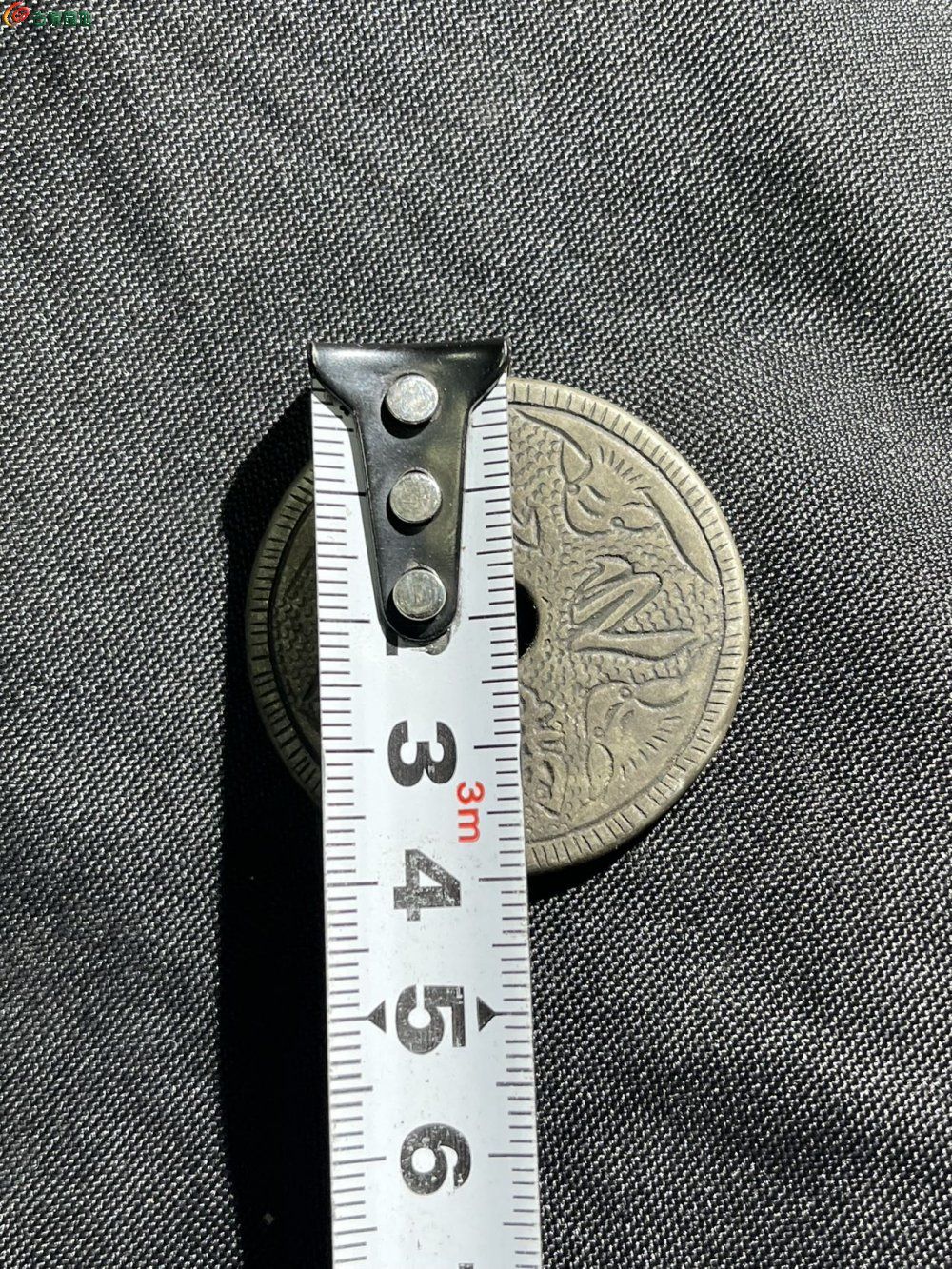 刻花白铜双旗挂饰6.jpg