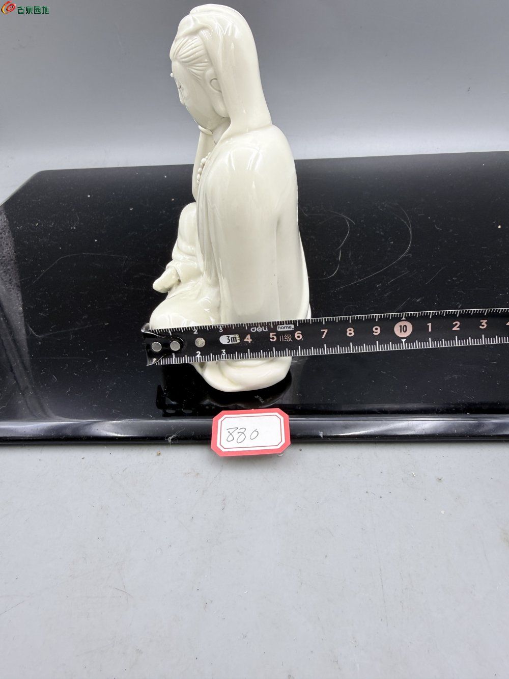 白瓷自在观音坐像 德化窑 白釉观音盘腿而坐佩戴珍珠项9.jpg