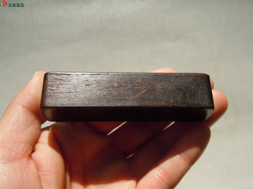 红木印章盒b-22年12月05.jpg