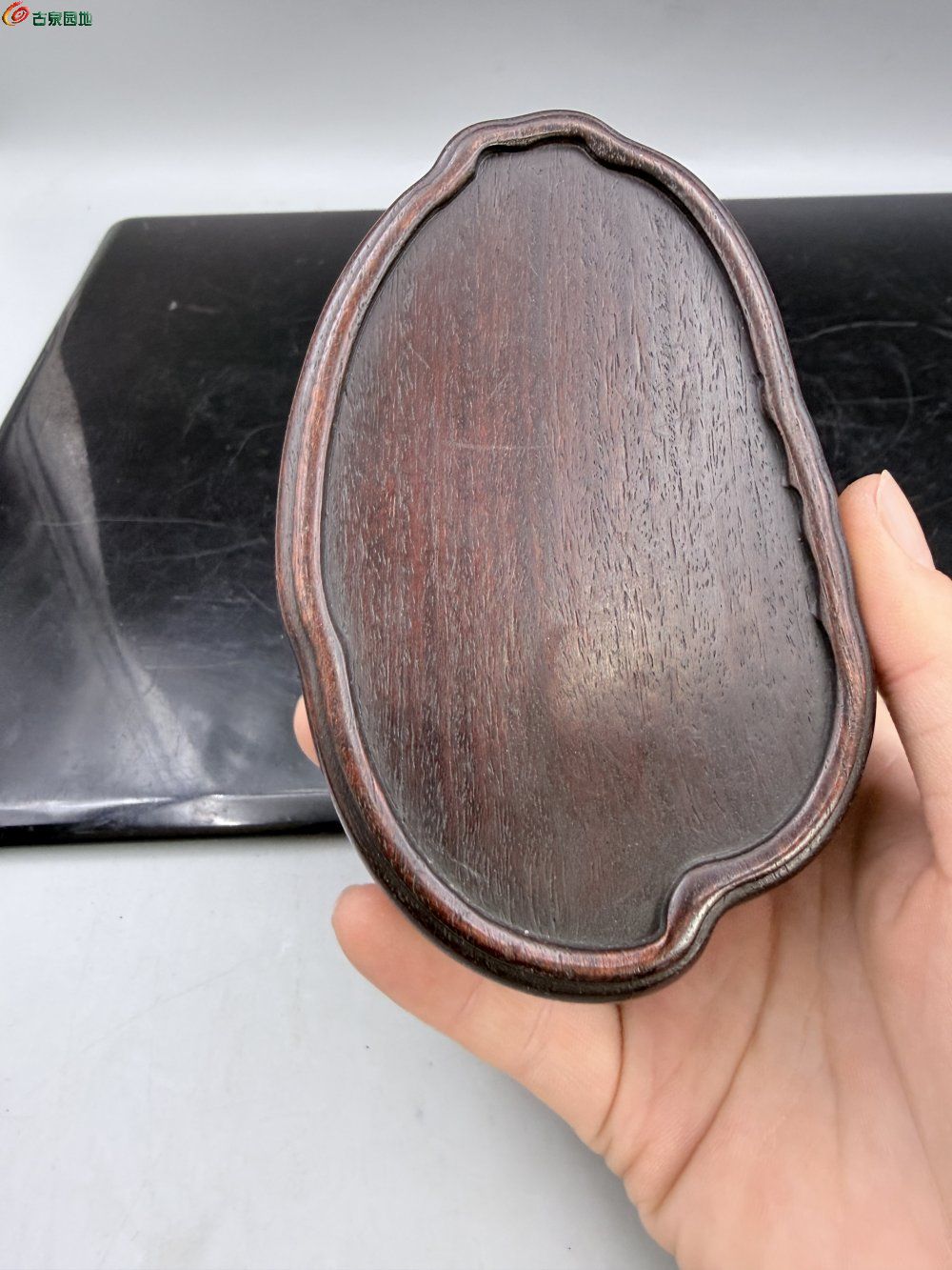 唐阁 日本 实木文房盒精雕仙鹤文房盒砚箱满身牛毛纹精雕仙鹤5.jpg