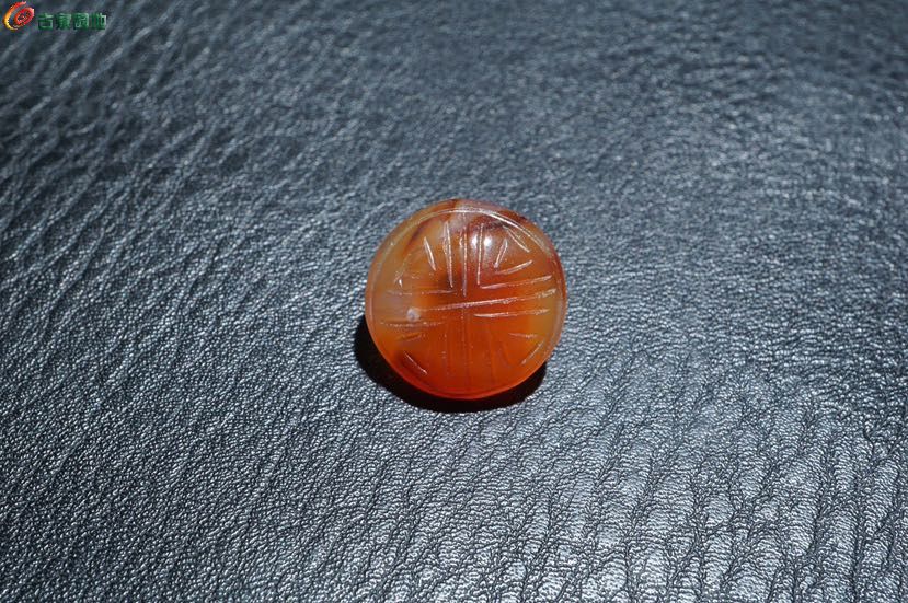 老库存玛瑙团寿纽扣一套6.jpg