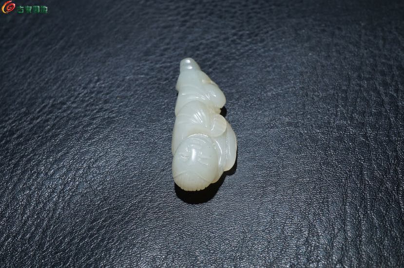 明清老和田玉立体工童子挂件5.jpg