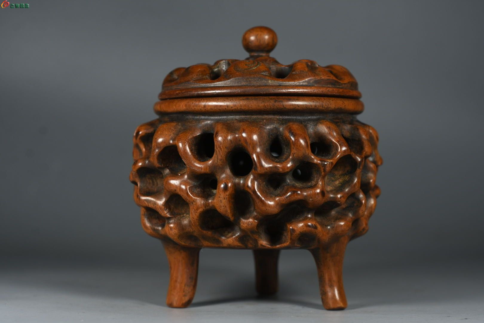 精品典藏花梨透雕熏炉香炉陈设摆件4.jpg