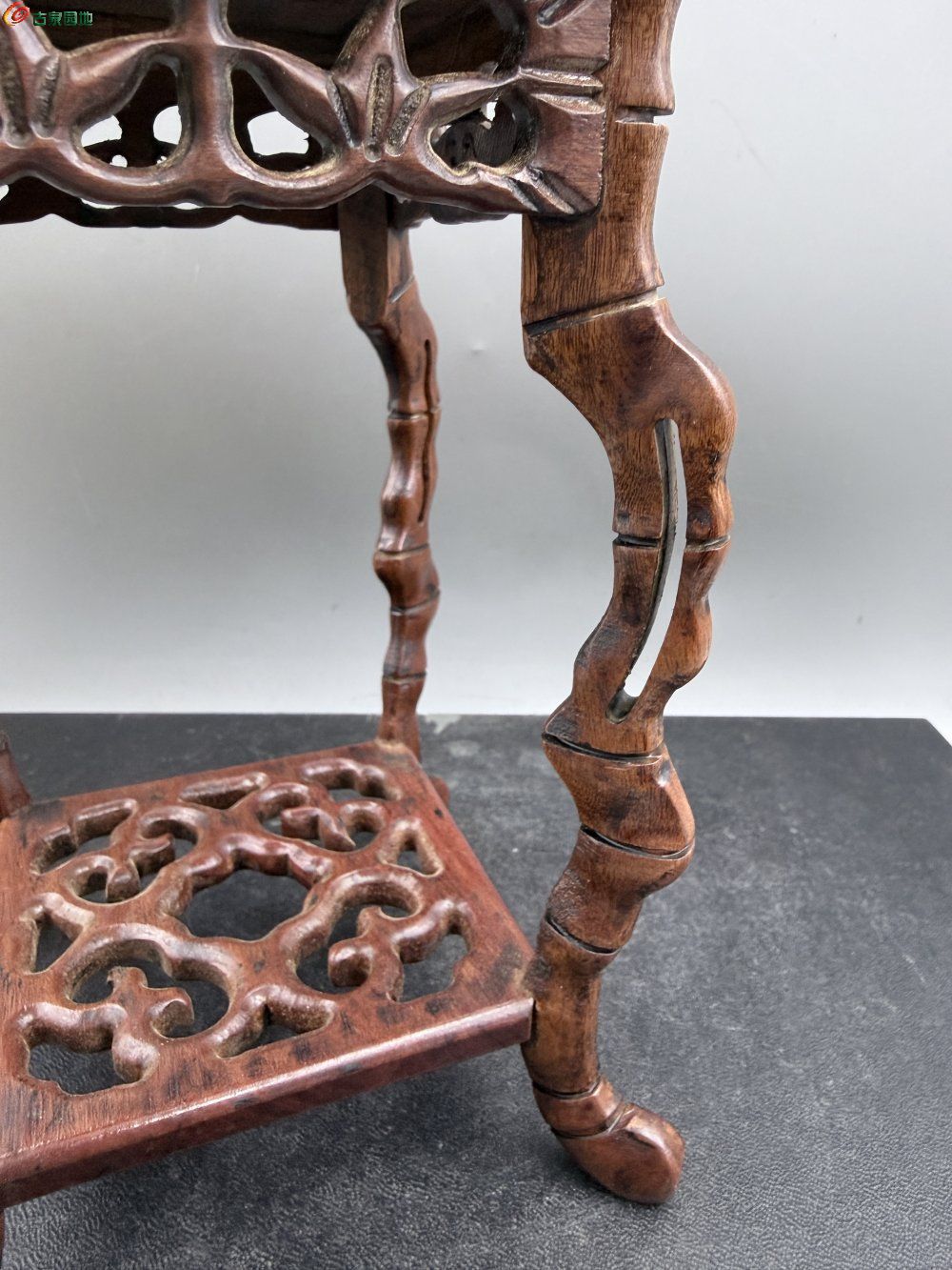 木雕刻小四方底座 花架造型独特 器形典雅4.jpg