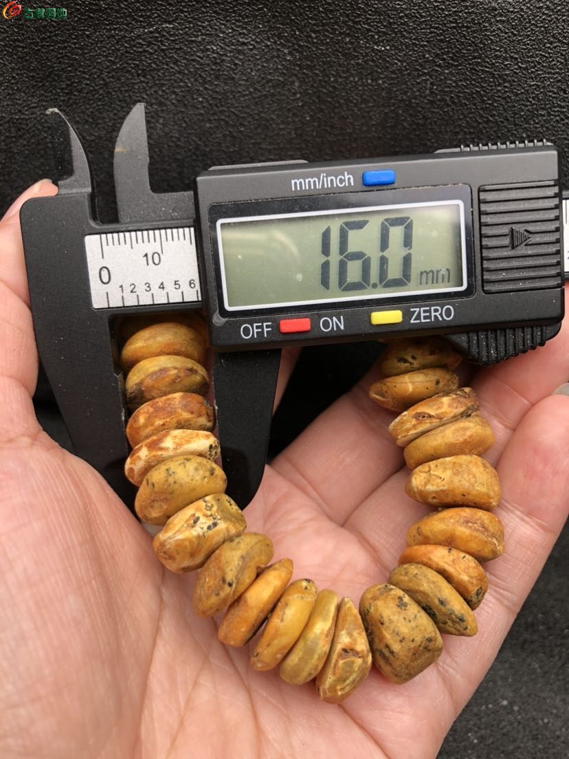 重34.8克俄料老蜜饼子手串50-7.jpg