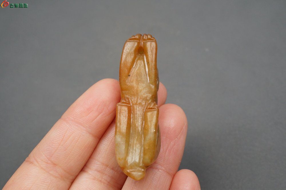 和田玉 生肖狗挂件6.jpg