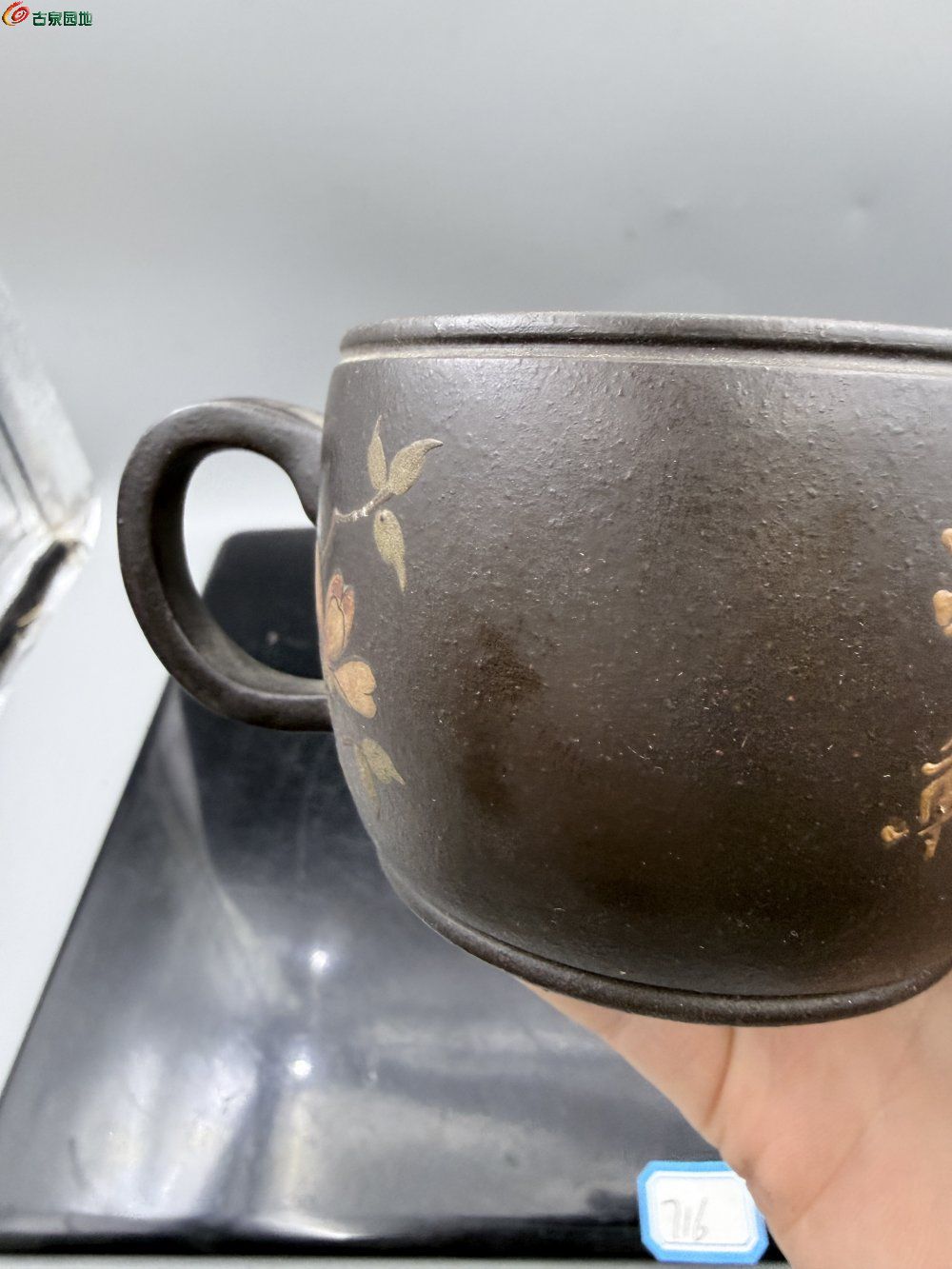 荷花汉瓦手工制作紫砂壶原矿黑金砂精工手制出水暴爽有力度6.jpg