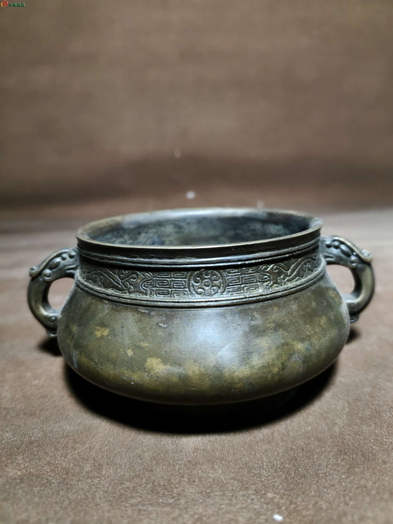 龙耳铜香炉1.jpg