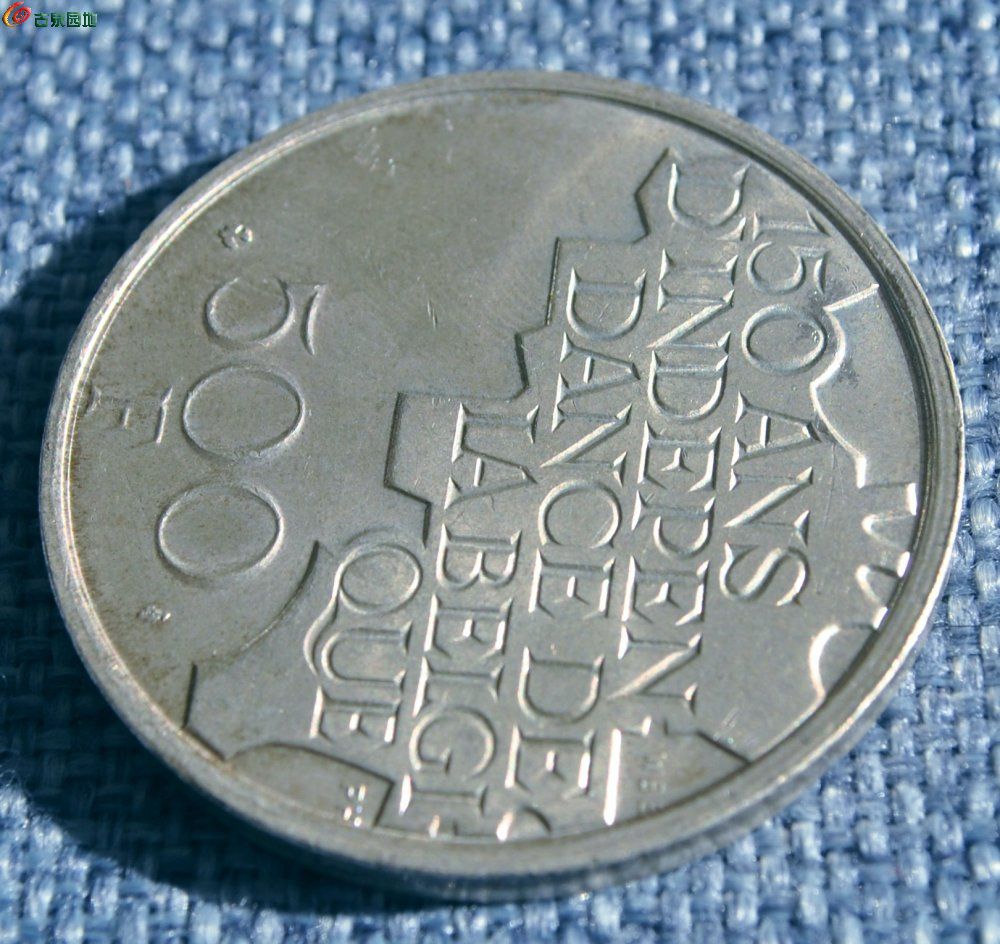 美品带光25克1980年左侧皇冠版比利时独立150周年大银圆4局6.jpg