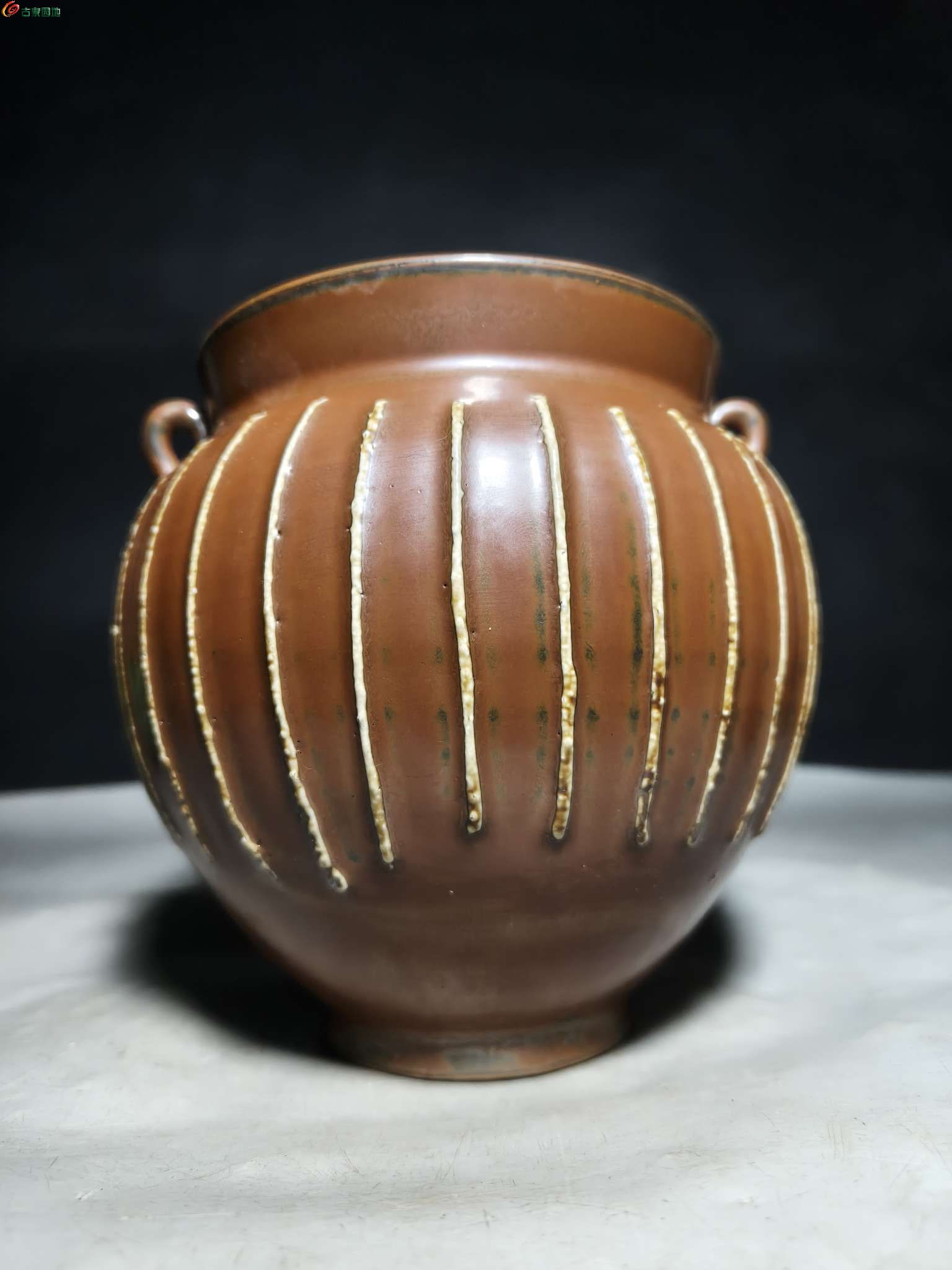 紫金釉条纹双耳罐1.jpg