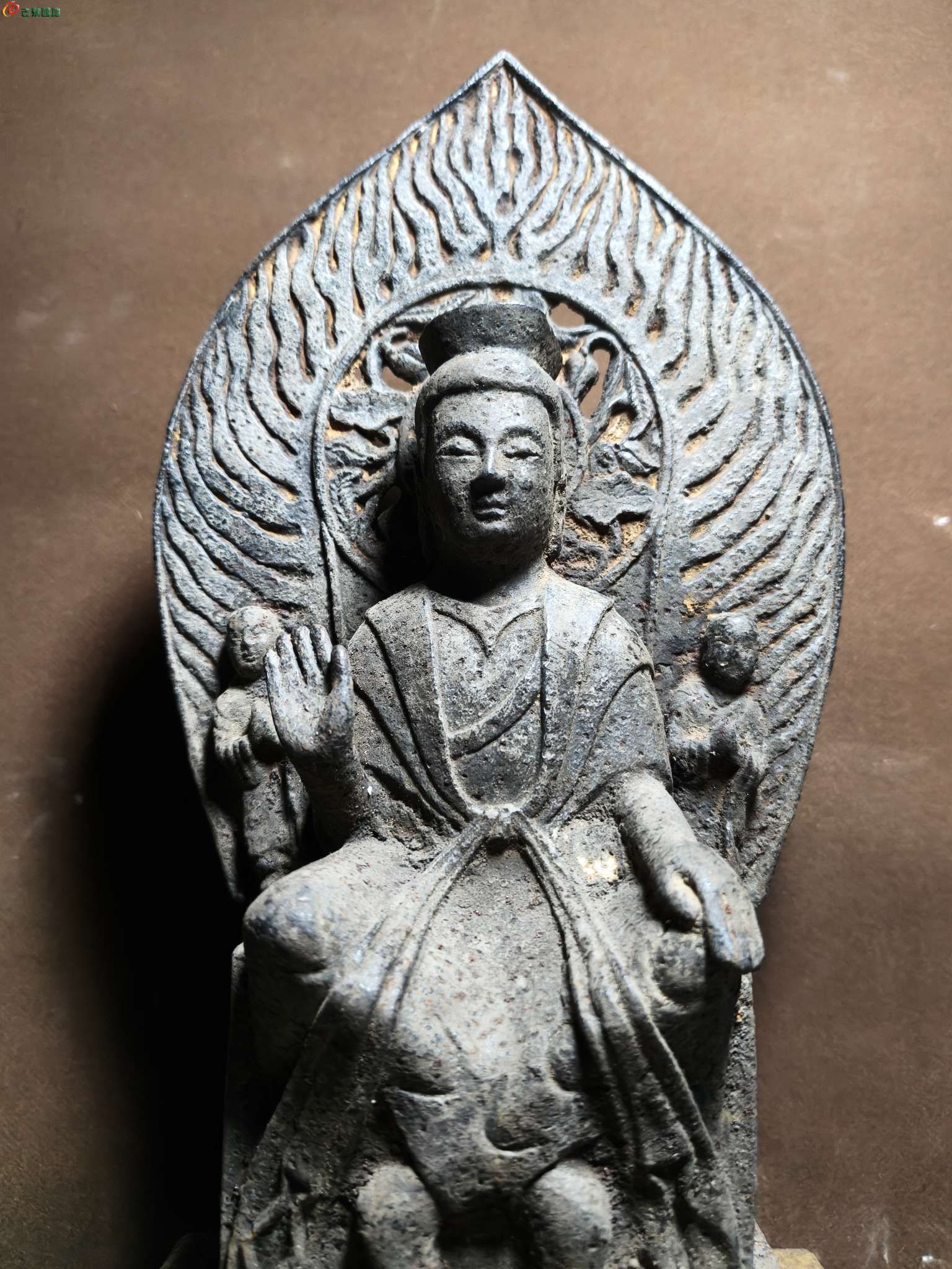 沧桑铁佛像2.jpg