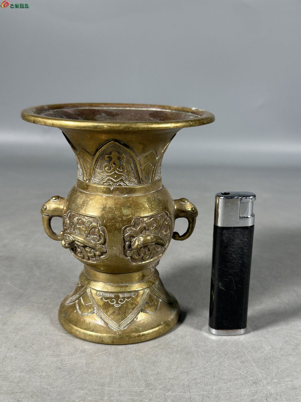 日本 铜制 黄铜 浮雕双鱼纹 花觚花入一个2.jpg