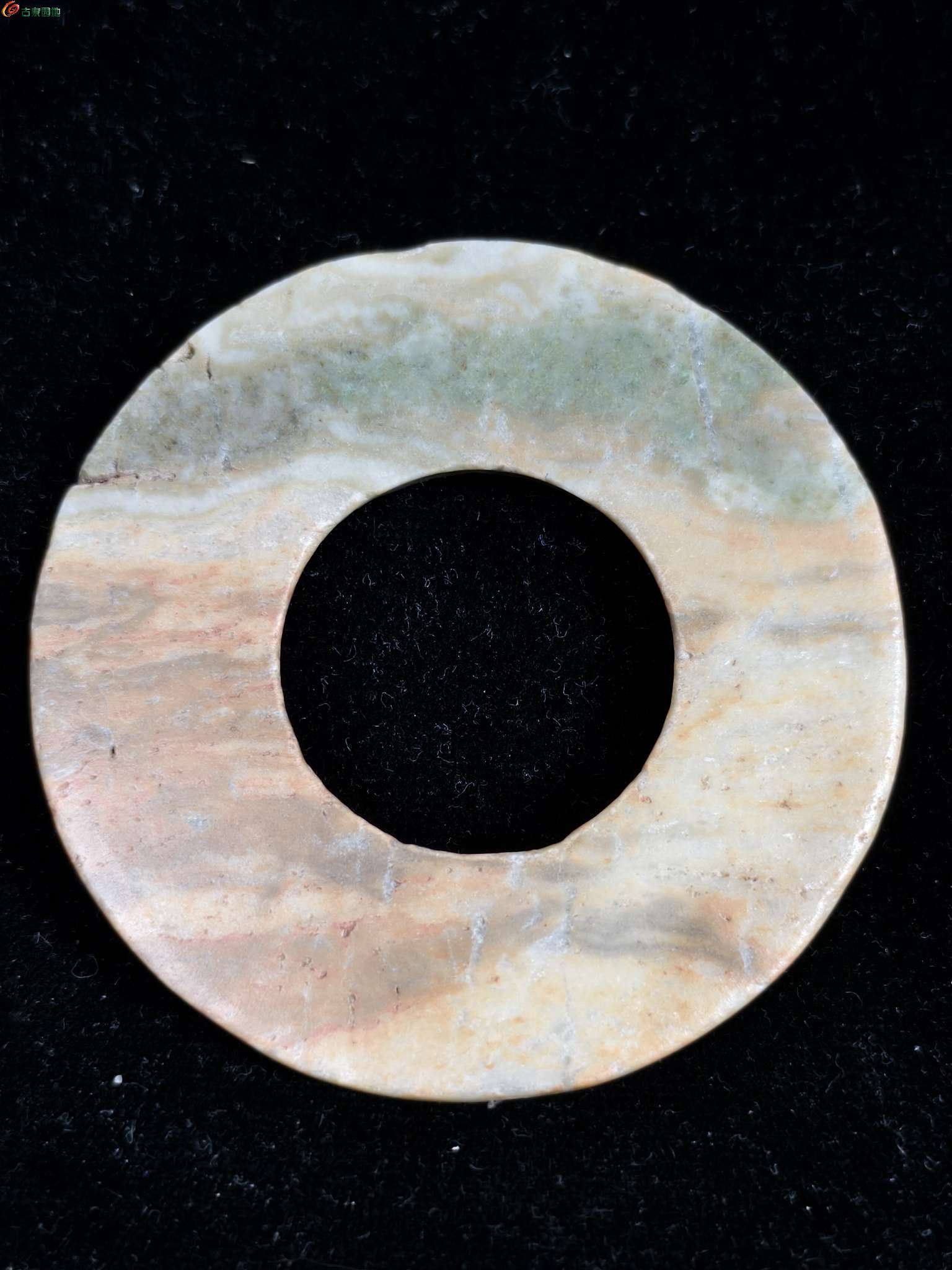 西北地区地方玉料小玉璧2.jpg