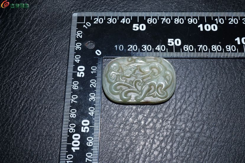 明清老和田玉浮雕螭龙瓦子6.jpg