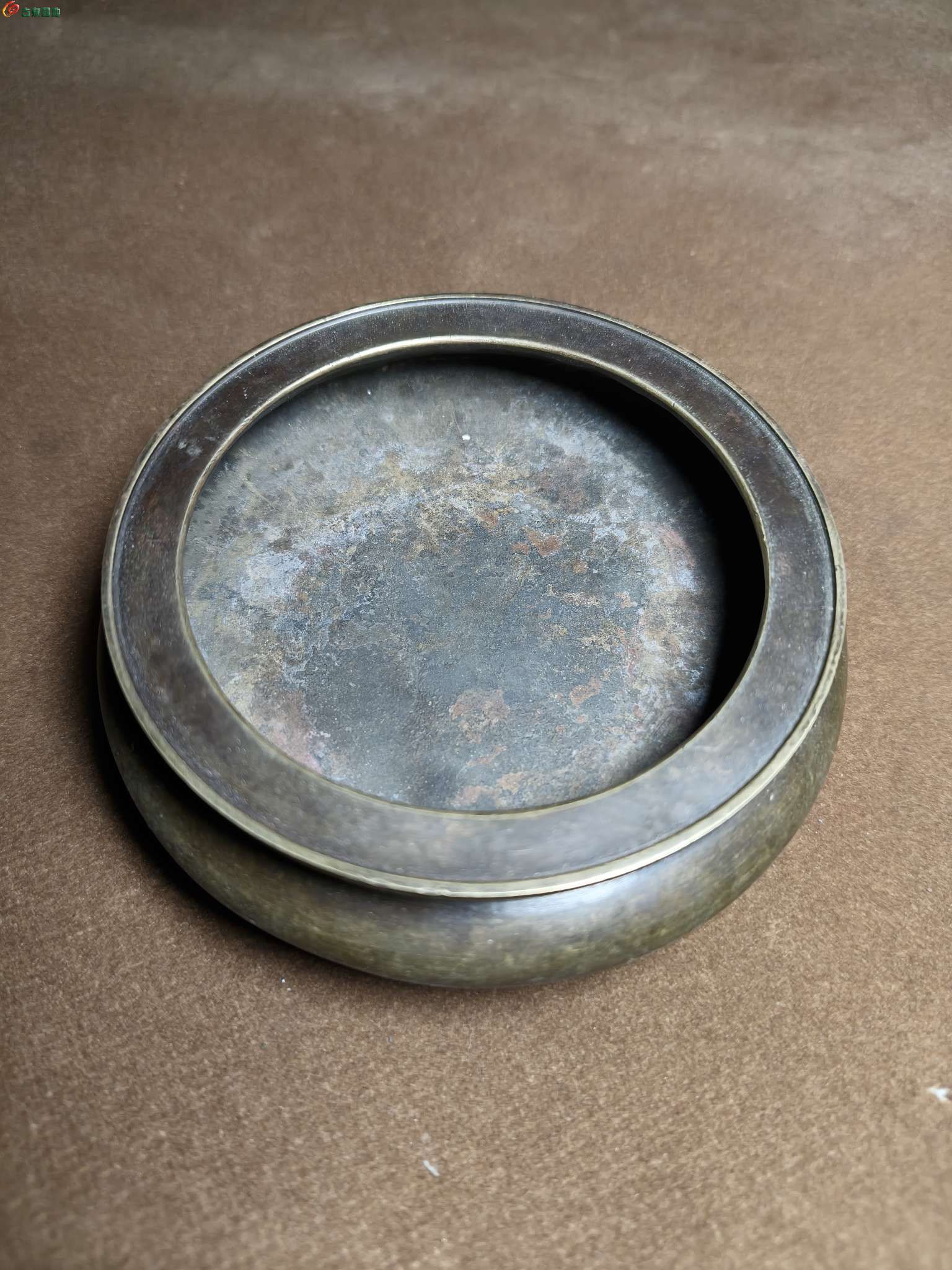 三足铜香炉2.jpg