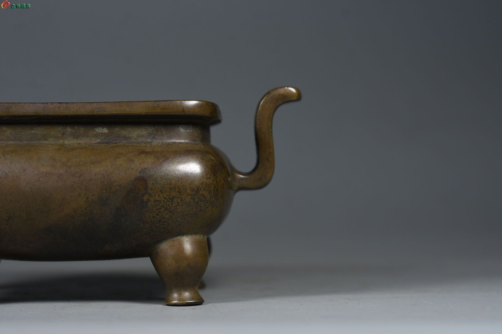 舶来 珍藏精品铜炉铜胎厚胎朝冠耳铜炉香炉6.jpg
