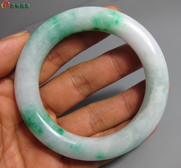 翡翠手镯4.jpg