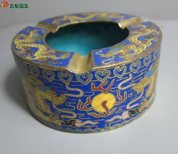 烟灰缸1.jpg
