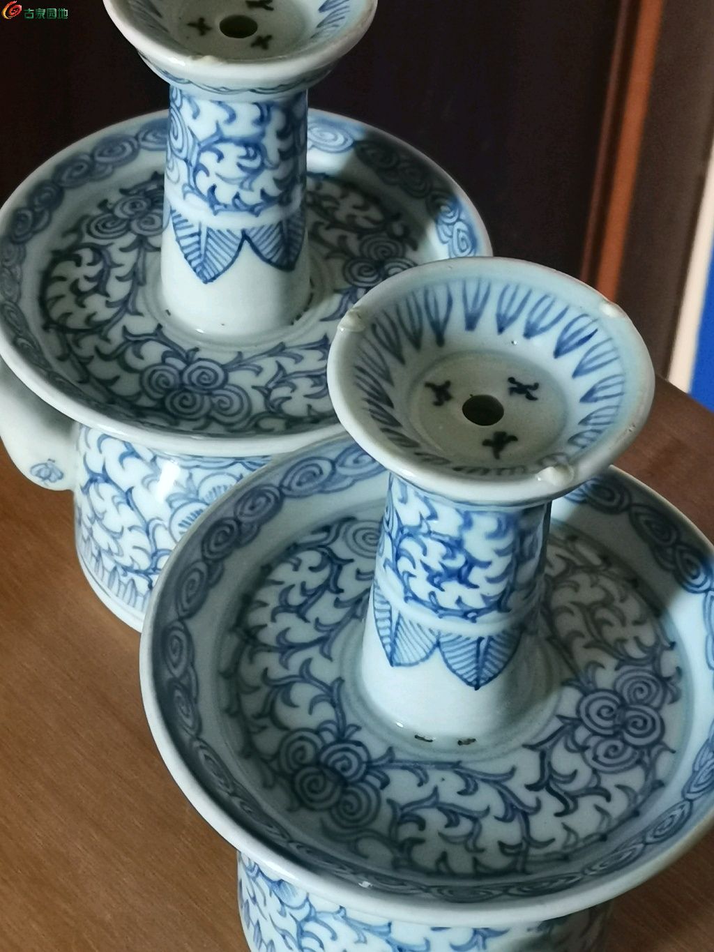 清代青花缠枝莲全品烛台一对 - 杂件拍卖区 - 古泉社区