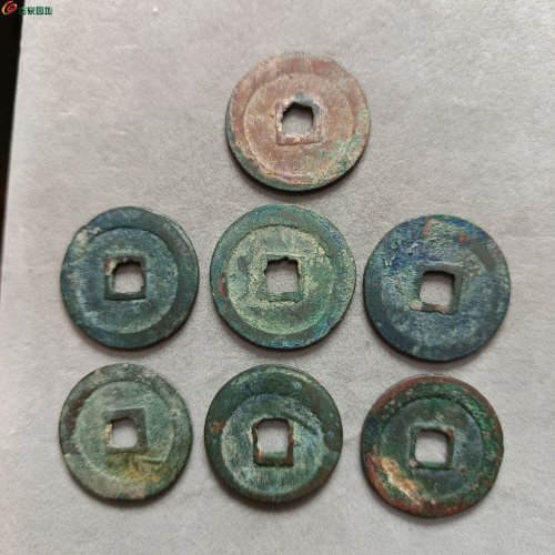 7S-29【裸币】元丰通宝折二:①~④阔宝大样出谱⑤垂尾背右下直纹谱未载⑥垂尾仰元背右上直纹谱未载⑦正郭俯丰背右星谱未载。